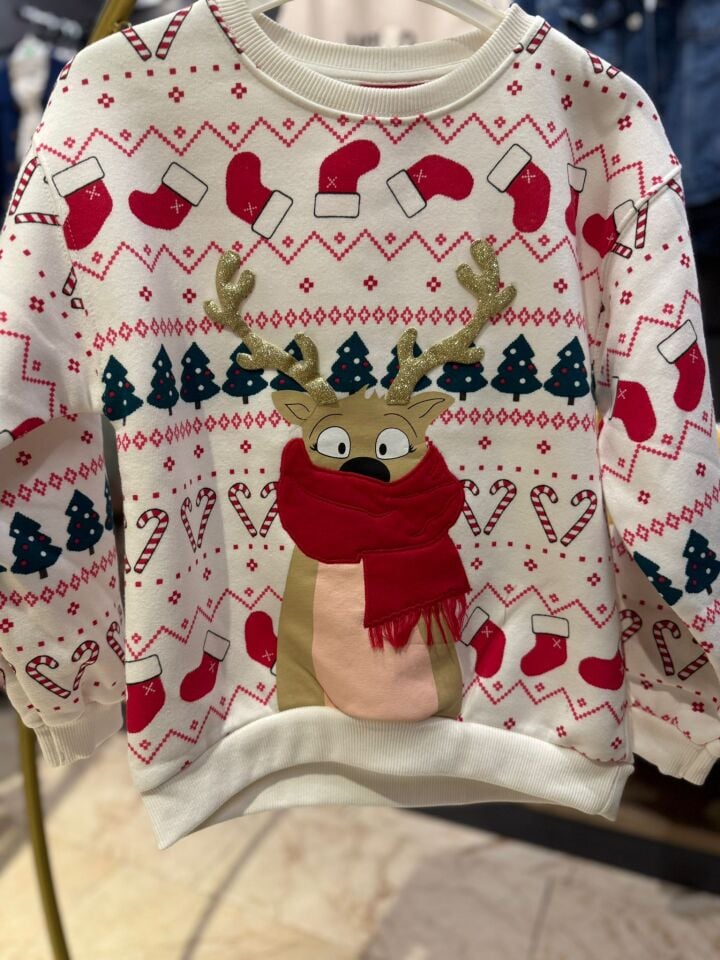 Yılbaşı Temalı Baskılı Sweatshirt