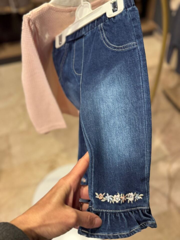 KIZ ÇOCUK NAKIŞ DETAYLI JEAN PANTOLON GÖMLEK HIRKA KONBİN