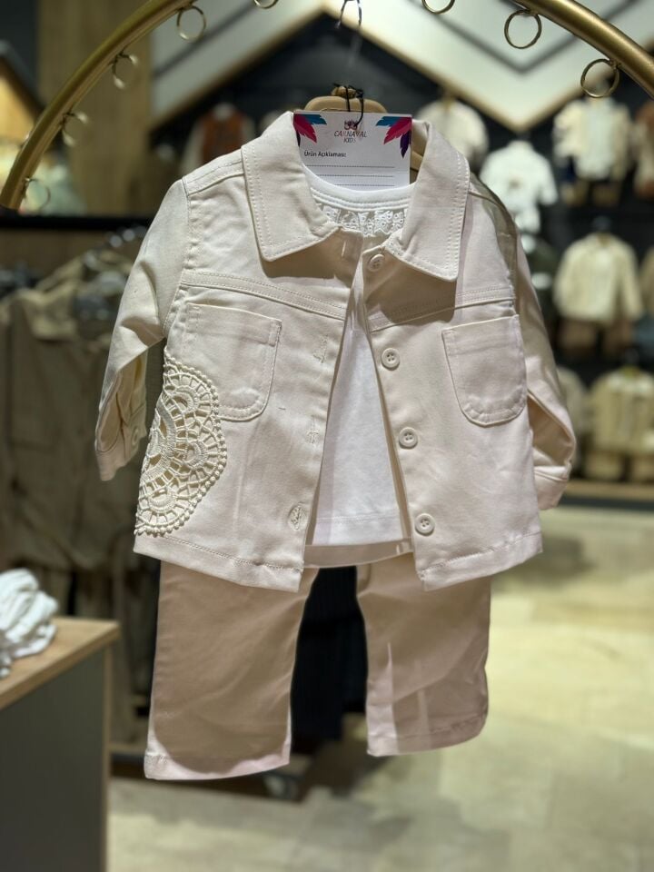 Dantel Detaylı Ceket & Basic Tişört & Pantolon Kız Bebek 3’lü Takım (Ay Grubu)