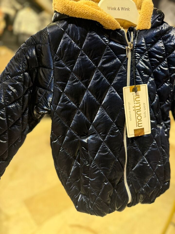 Kapüşonlu İçi Peluş Astarlı Parlak Kapitone Çocuk Mont – Fermuarlı Kışlı