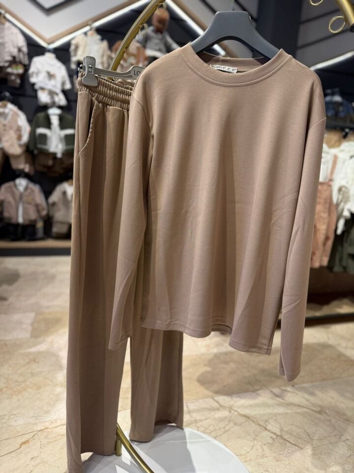 KADIN EŞOFMAN TAKIM