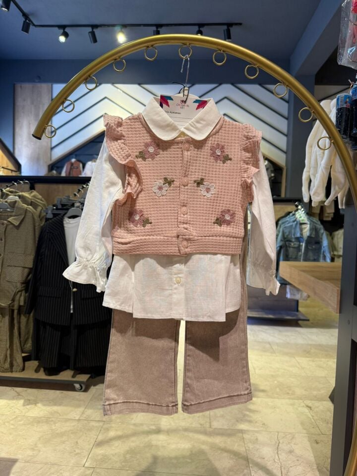 KIZ ÇOCUK NAKIŞLI YELEKLİ GÖMLEKLİ PANTOLONLU 3LÜ TAKIM