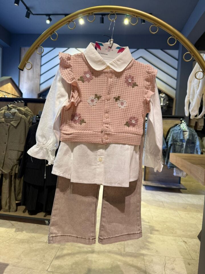 KIZ ÇOCUK NAKIŞLI YELEKLİ GÖMLEKLİ PANTOLONLU 3LÜ TAKIM