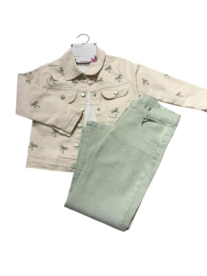 Kız Çocuk Fiyonk Desenli Ceketli Pantolonlu 3’lü Takım