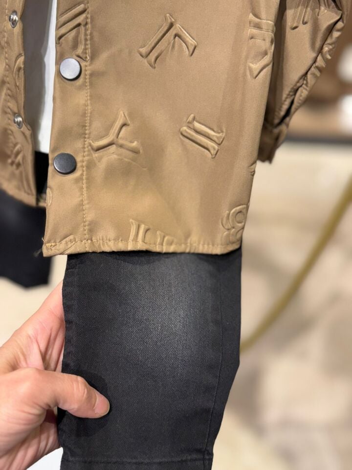 Kabartma Desenli Çocuk Takımı