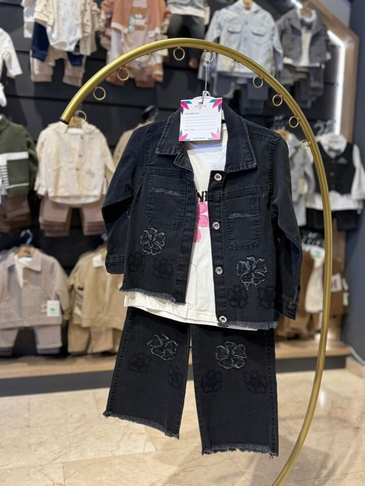 Çiçek Nakışlı Kot Ceket, Tişört ve Pantolon Kız Çocuk Üçlü Takım