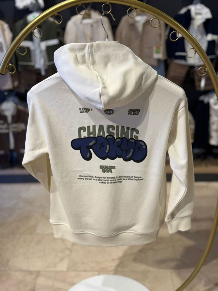 Chasing Tokyo Baskılı Kapüşonlu Unisex Çocuk Sweatshirt