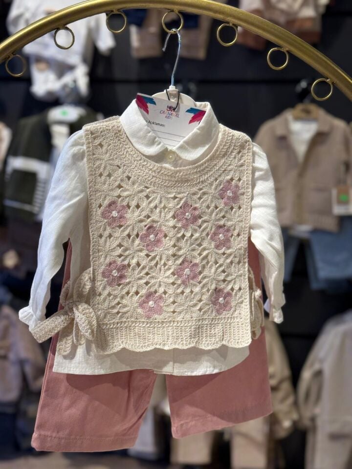 Kız Çocuk Çiçek İşlemeli Triko Yelekli 3’lü Takım