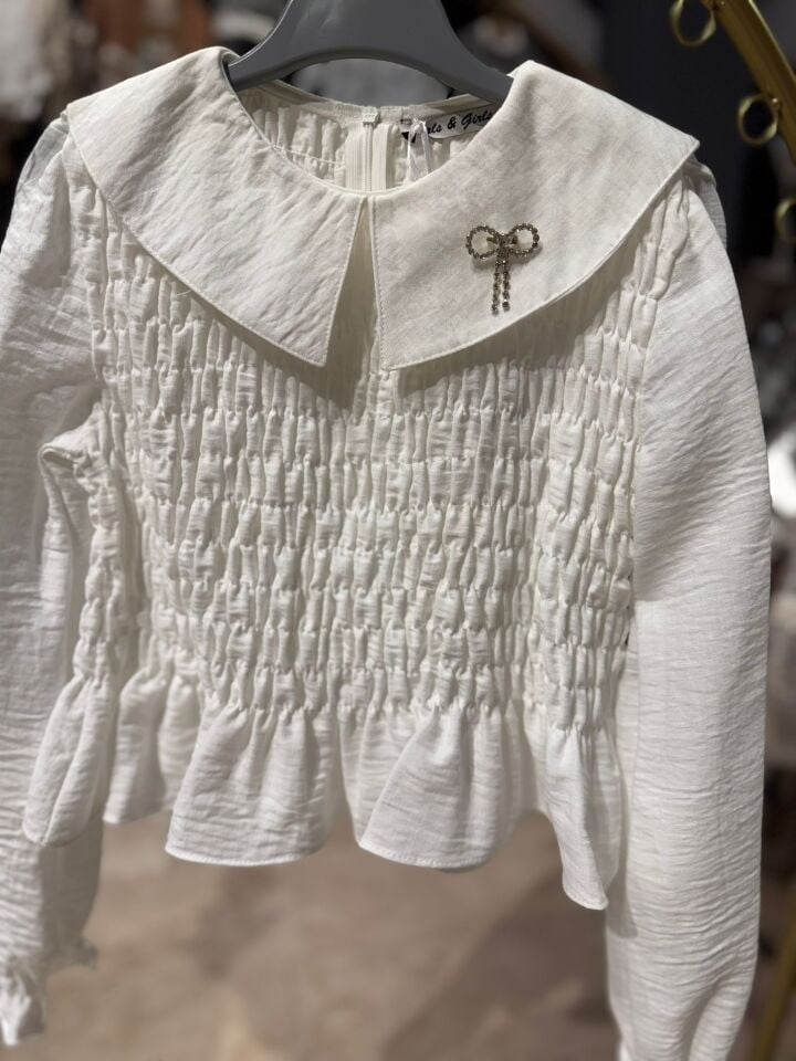 Kız Çocuk Yakalı Büzgülü Bluz – Kırık Beyaz