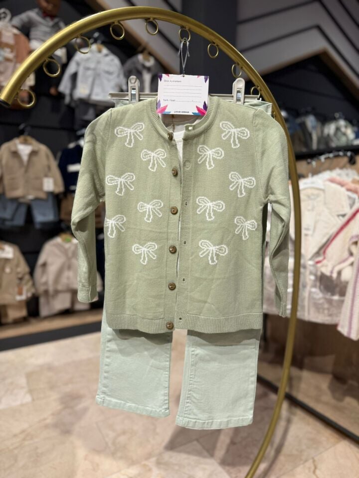 Kız Çocuk Desenli Hırka, Baskılı Tişört ve Pantolon 3’lü Takım