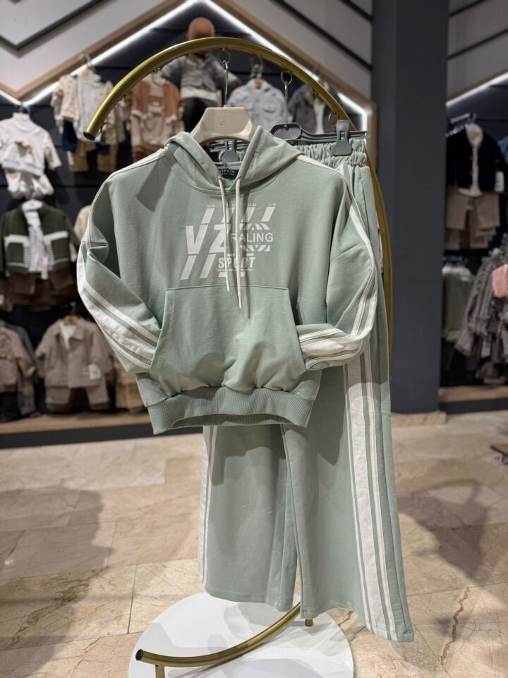 Kapüşonlu Kız Çocuk Eşofman Takımı